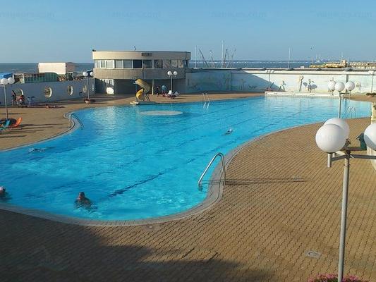 Piscine de Trouville &agrave; Trouville-sur-Mer