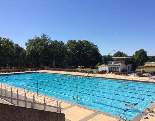 Piscine Aquasud 77 à Saint Pierre les Nemours. photo 3