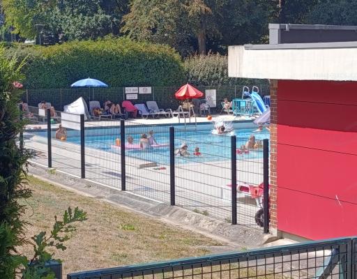 Piscine municipale de Bagnoles-de-l'Orne &agrave; Bagnoles-de-l'Orne. photo 6