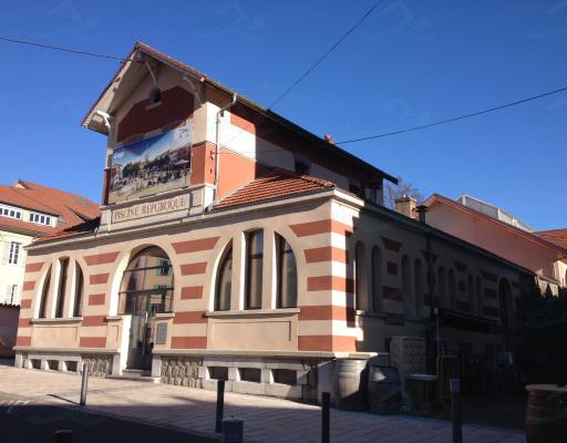 Piscine de la R�publique &agrave; Gap. photo 1