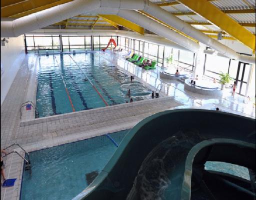 Piscine de Salles &agrave; Salles. photo 1