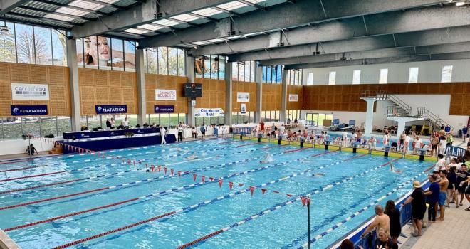 photo Piscine Carr� d'Eau