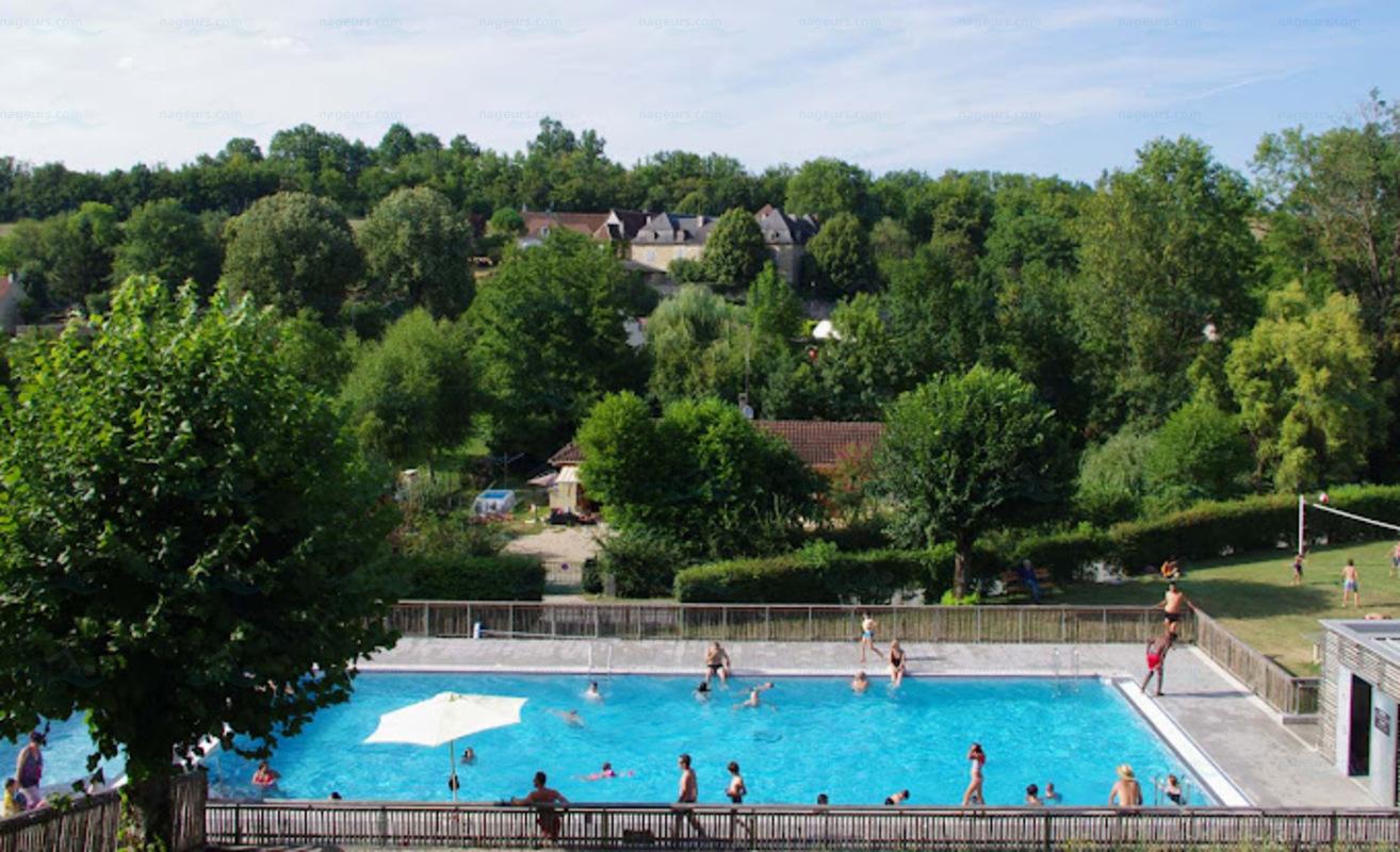 Piscine municipale d�Azerat