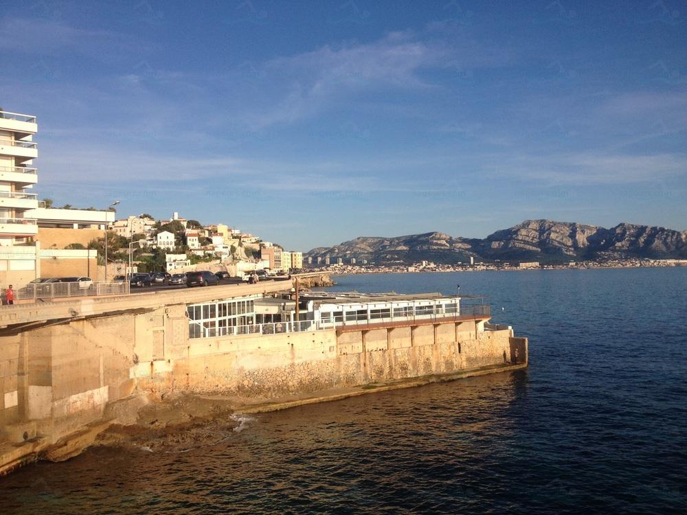 Piscine du restaurant Les Dauphins Corniche