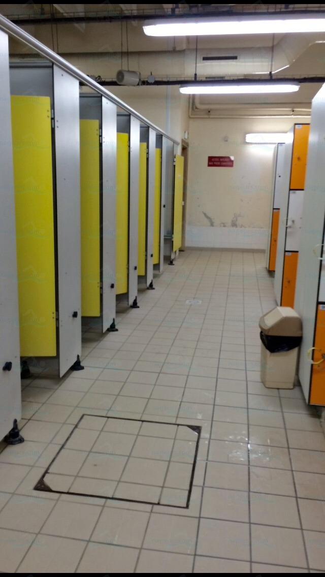 Piscine des Louvrais