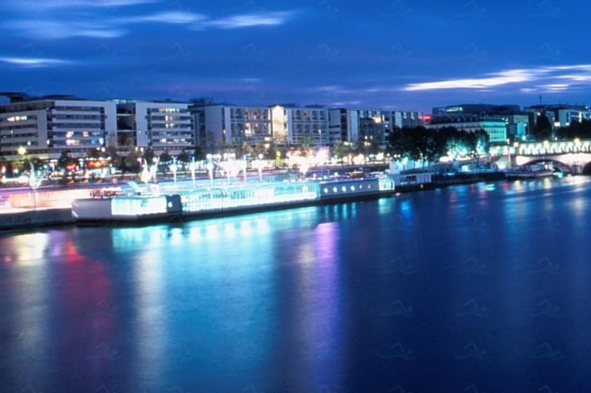 Piscine Josphine-Baker