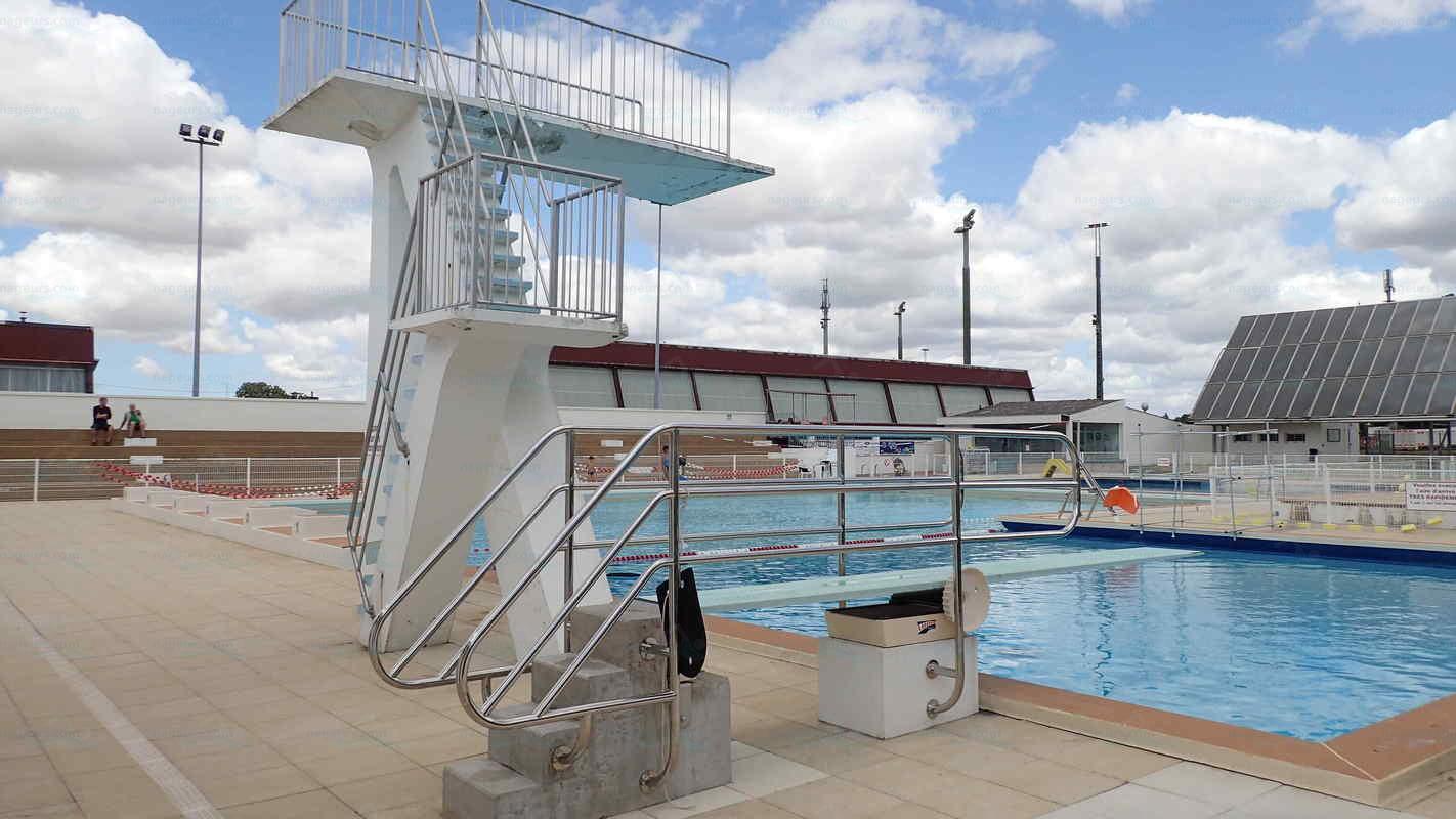 Piscine de Surg�res